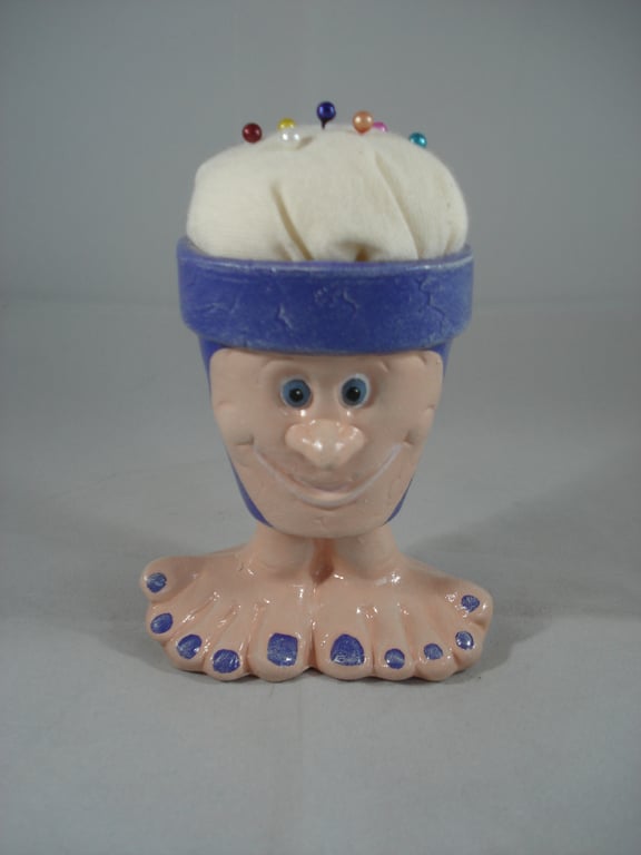 Purple Ceramic Novelty Plant Pot Craft Textiles Sewing Needlework Pin Cushion.