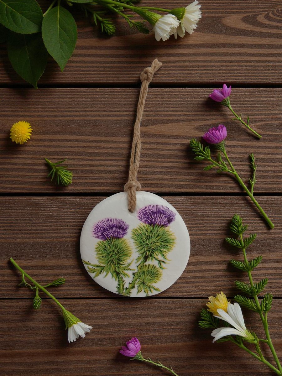 Scottish Thistles Round Hanging Aromatherapy Diffuser Ornament