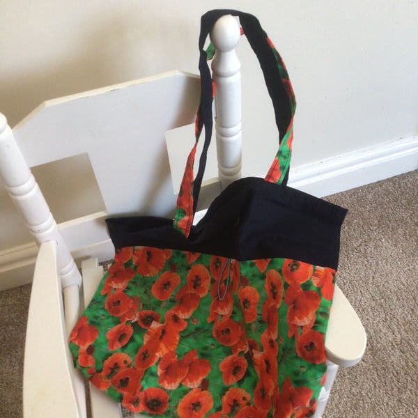 Foldaway shopping bag 