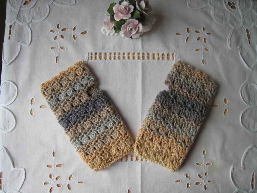 Posy Fingerless Gloves PS11