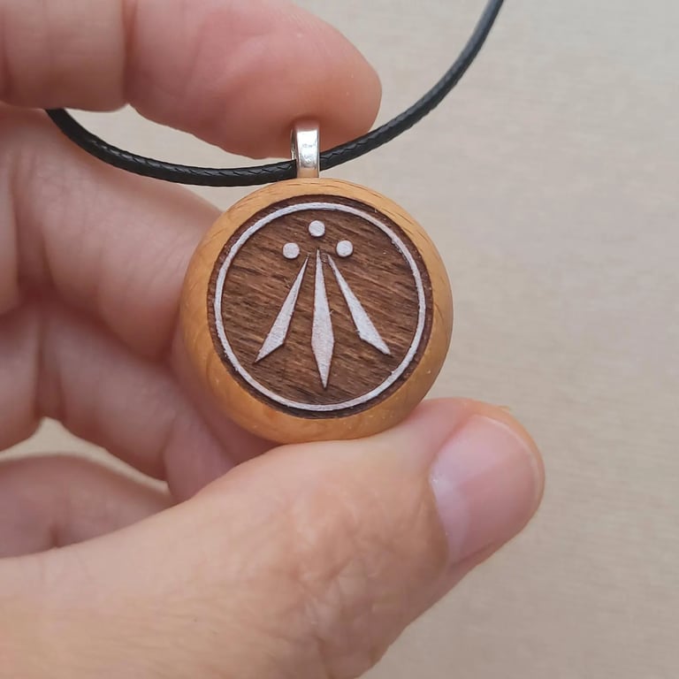Awen Pendant – Celtic Druid Wood Necklace – Laser Engraved Beechwood Amulet 