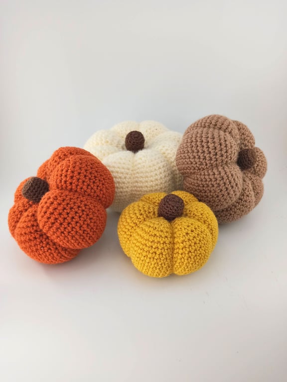Set of 4 Large Crochet pumpkins, White pumpkin, tablescape, autumn decoration
