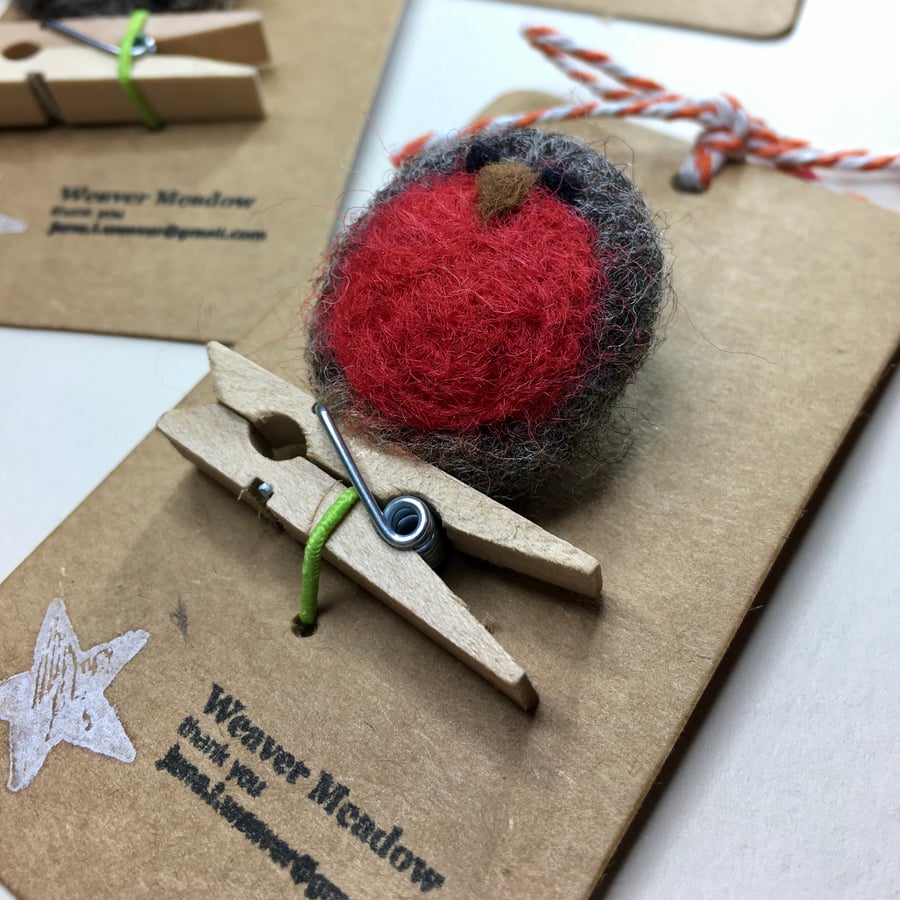 Wee Wooly Robin Tree Decoration Gift Tag