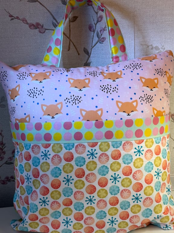 Reading Cushion