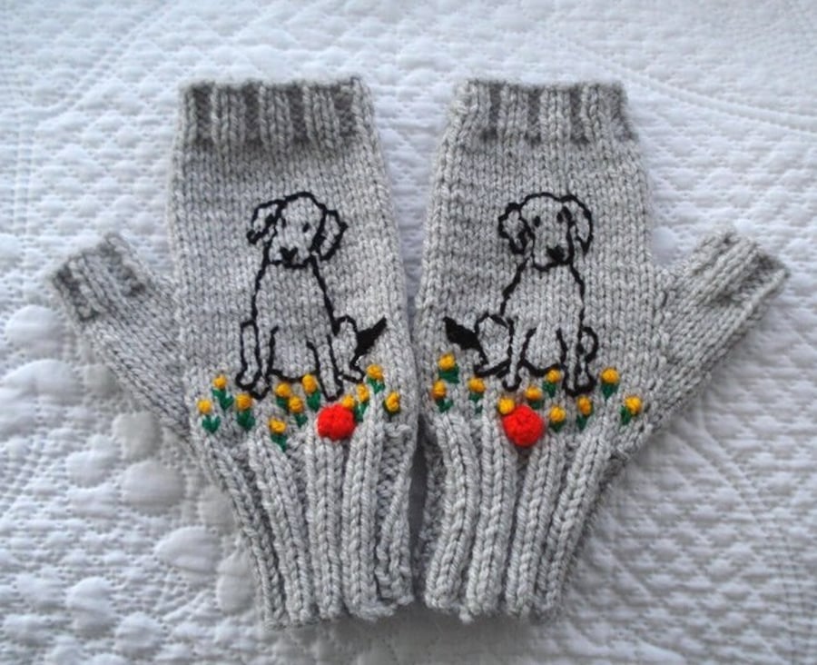  Grey Fingerless Gloves Hand Knitted With Embroidered Puppy Dog (J1)
