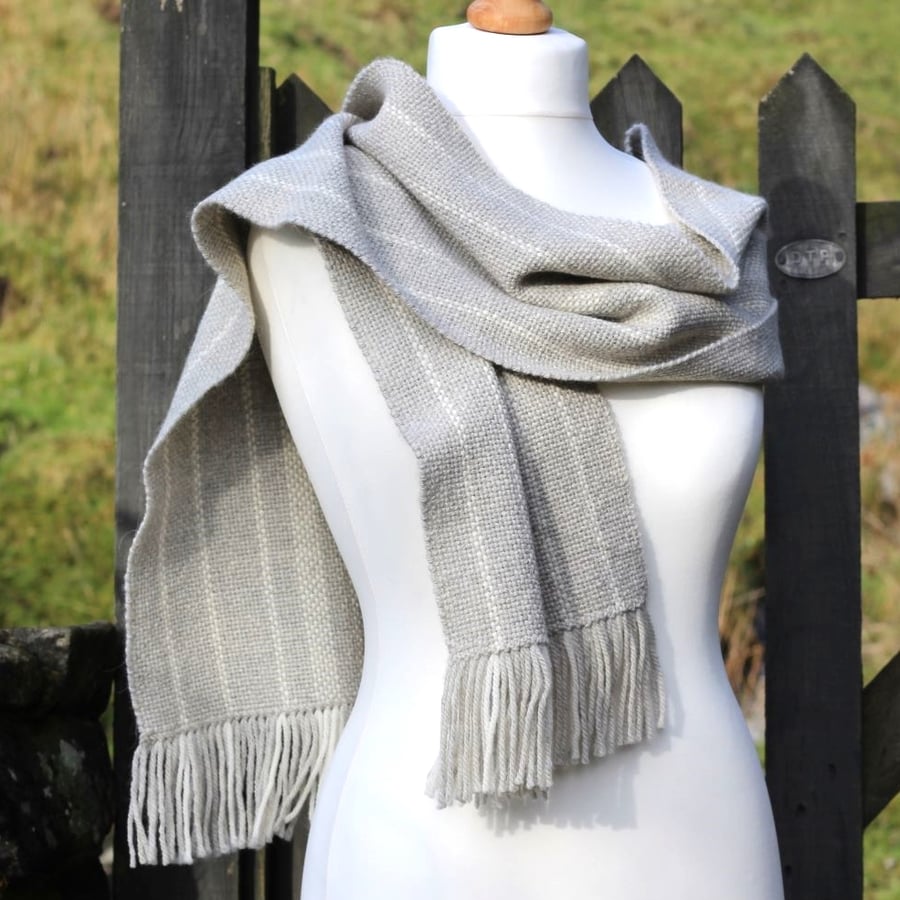 Natural wool & Alpaca handwoven scarf