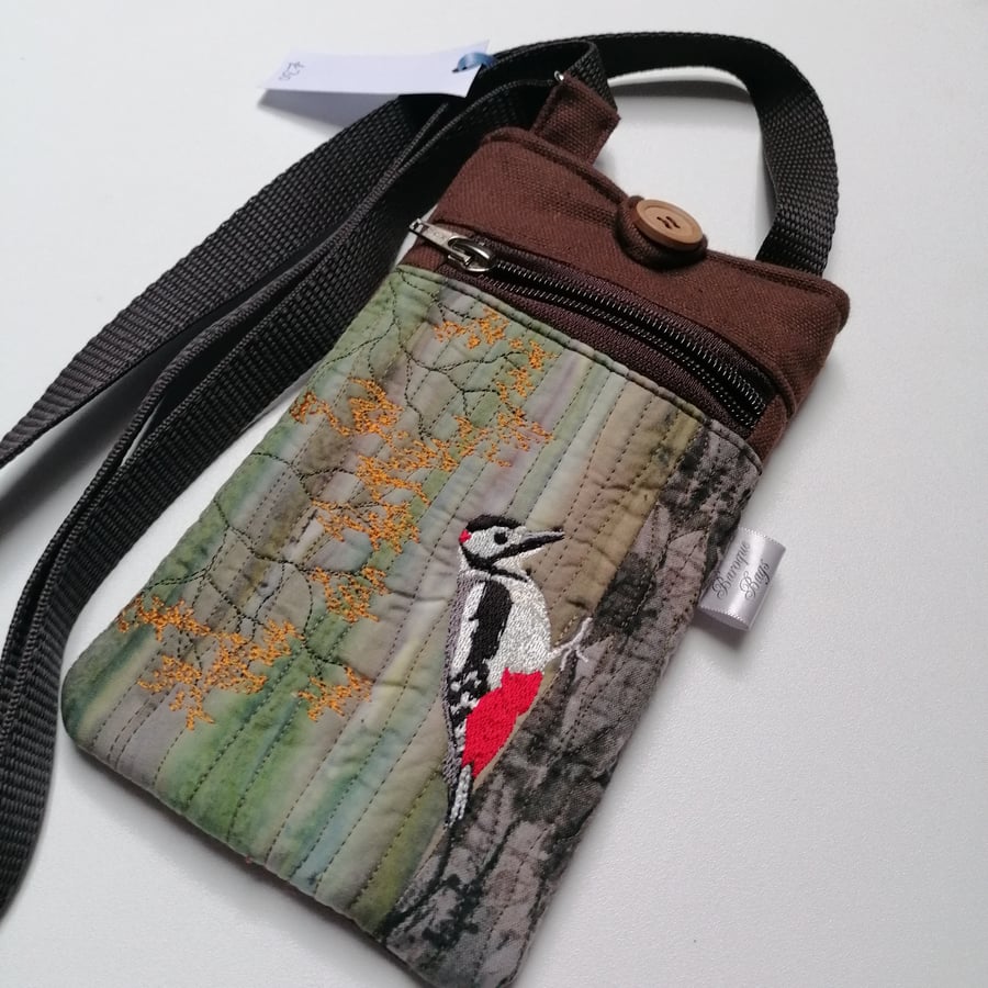 Great Spotted Woodpecker Crossbody Phonecase