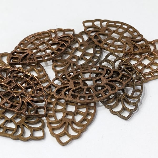 25x Brass Stampings, 29mm x 15mm, Filigree Pendant, RB784