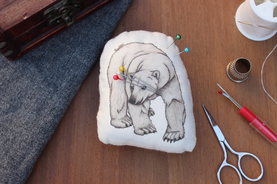 Polar Bear Welsh Tweed Magnetic Pin Cushion - Animal Needle Minder Gift