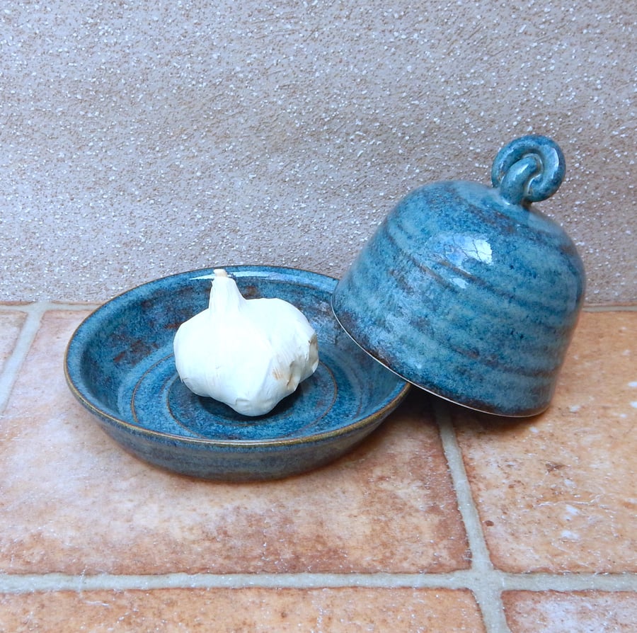 Garlic roaster baker handthrown stoneware butter dish butterdish pottery ceramic
