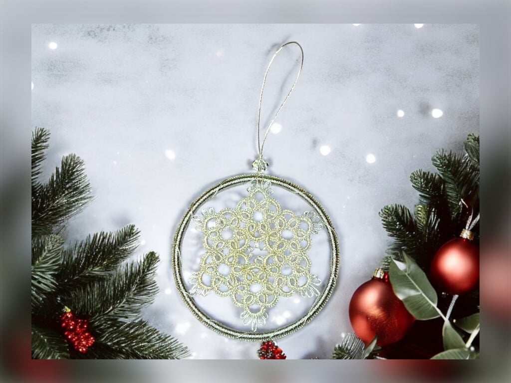 Tatted lace snowflake Christmas decoration 