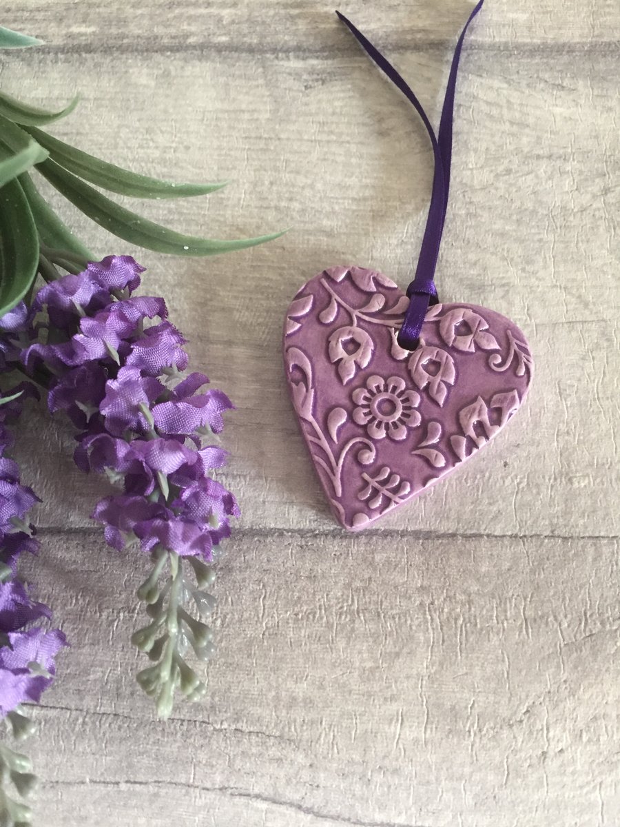 Ceramic textured hanging heart shaped decoration - Small