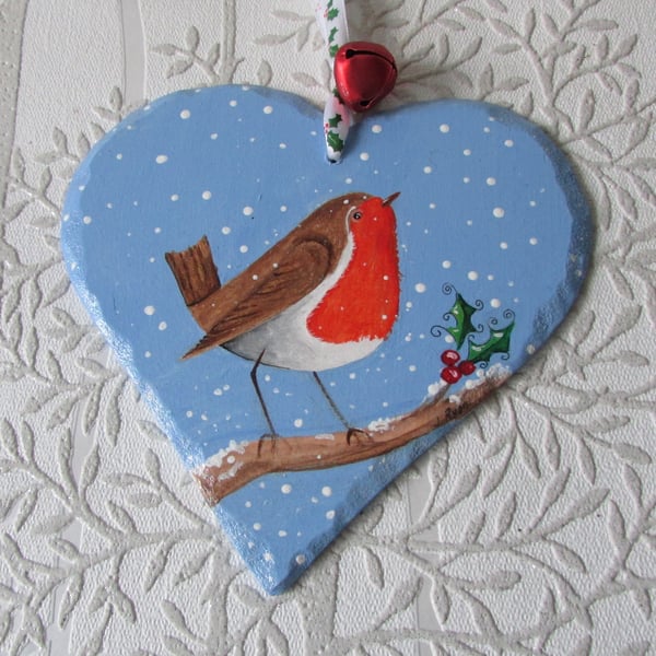 Large Christmas Hanging Heart with Robin