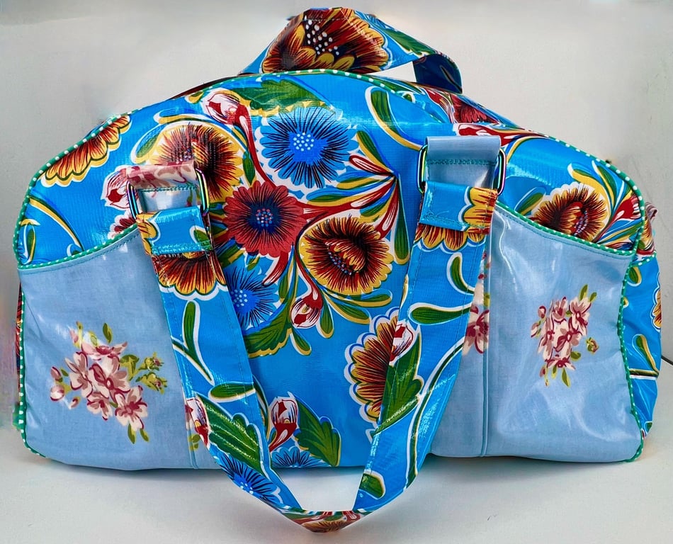 Handmade turquoise floral oilcloth fully lined retro weekend travel bag - airlin