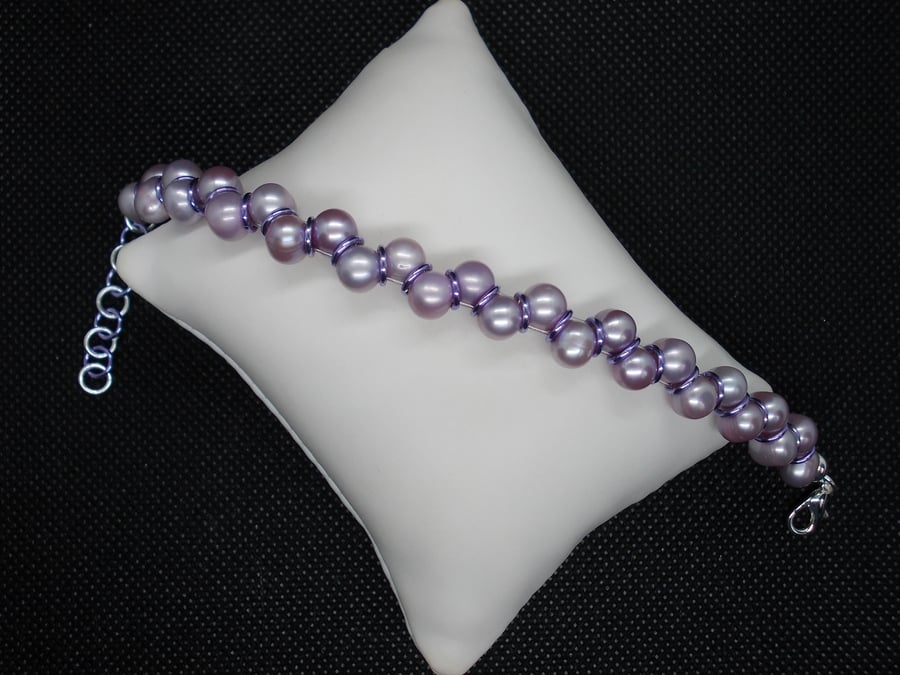Lilac and lavender bracelet