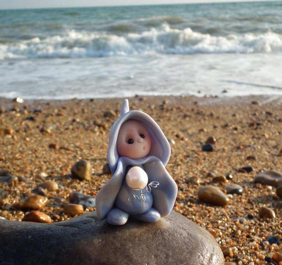 Tiny Beach Gnome 'Loren' with Sea-pearl 1.5" OOAK Sculpt by Ann Galvin