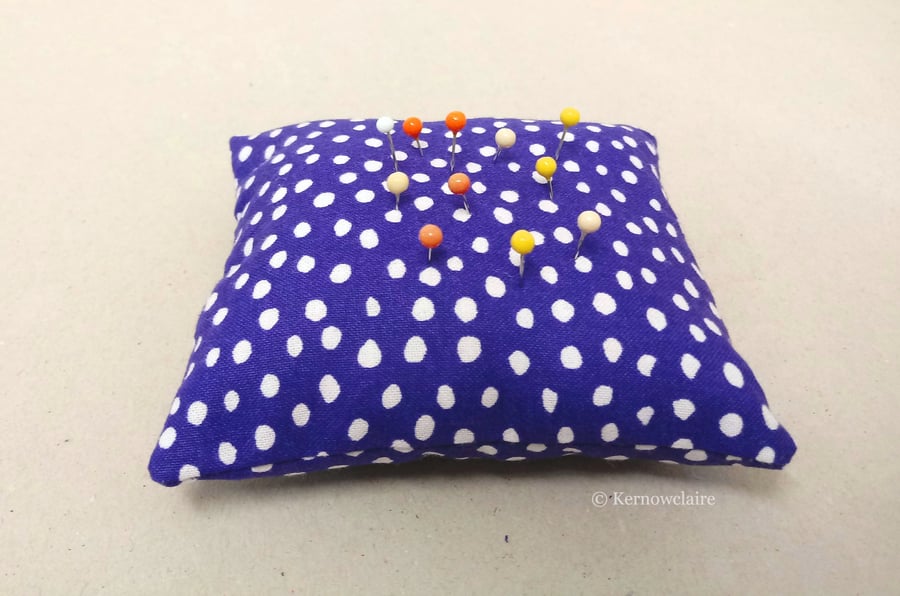 Pin cushion in purple with white spots