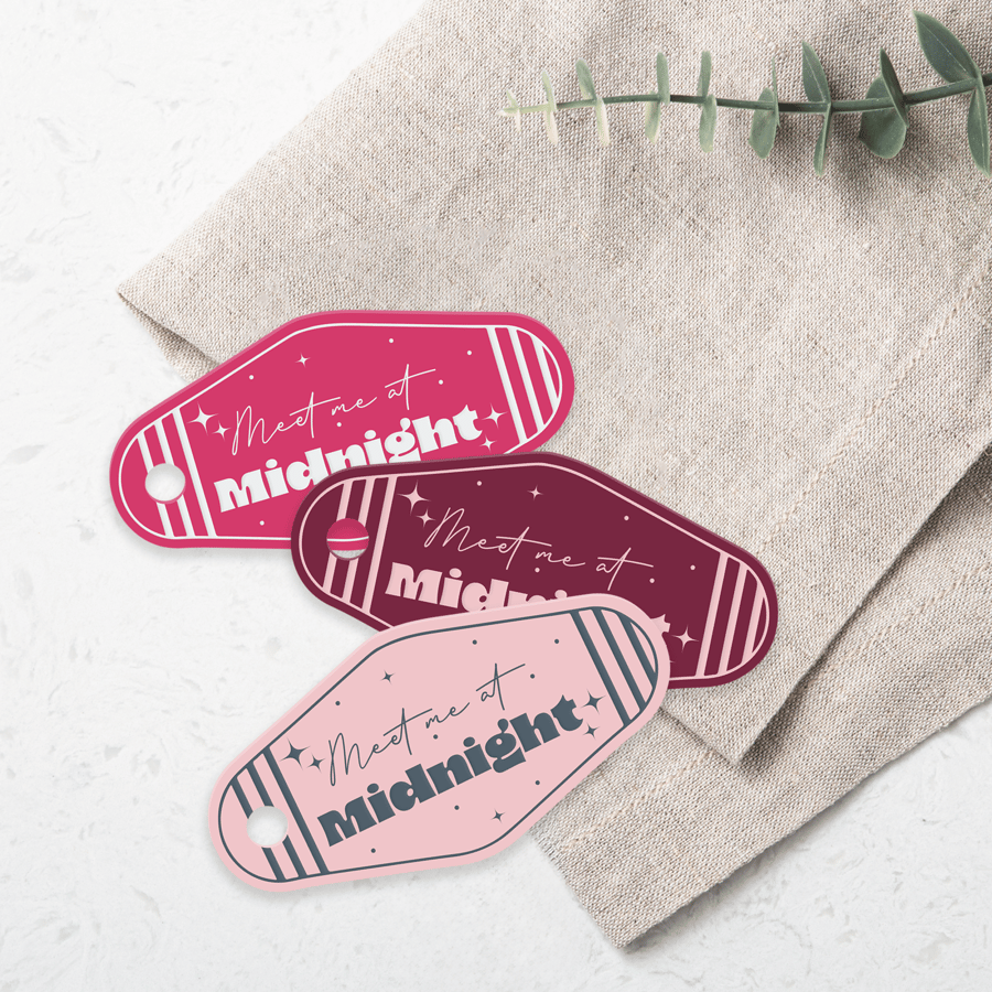 Meet Me At Midnight Stars Keyring: Cute Car Accessory, Acrylic Motel-style Chain