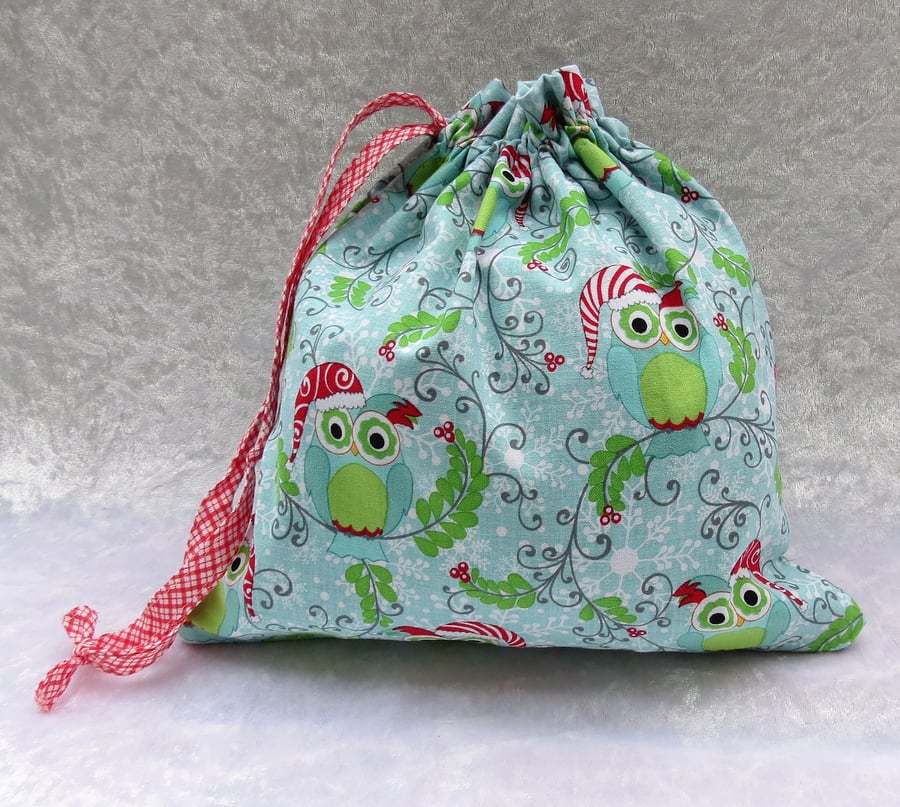 Drawstring bag, drawstring pouch, Christmas, 26cm x 25cm, owls