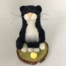 Cute Needle Felted Cat, Ornament on Wooden Base, Halloween, Desk Buddy