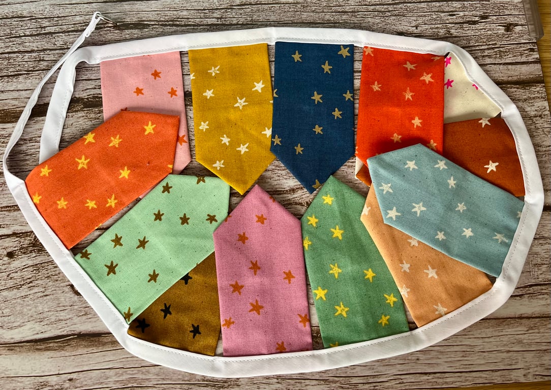 Mini bunting