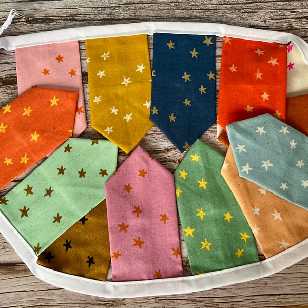 Mini bunting