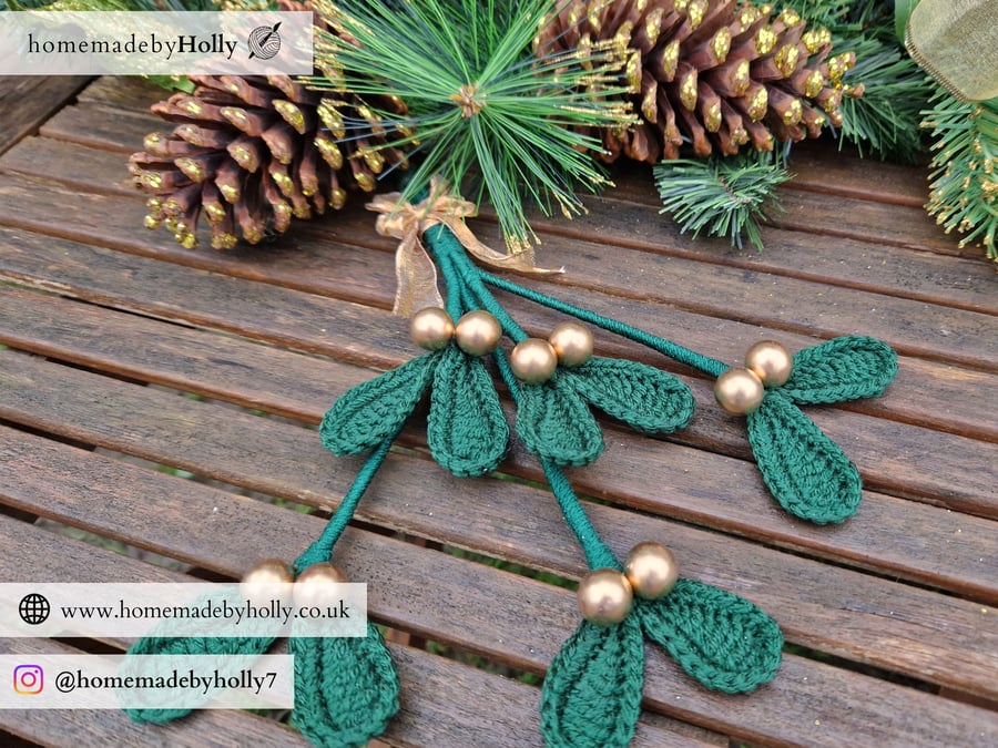 Mistletoe - hanging mistletoe christmas decoration