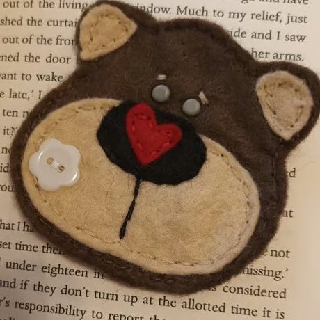 Brown bear bookmark hand sewn in wool blend felt (white)