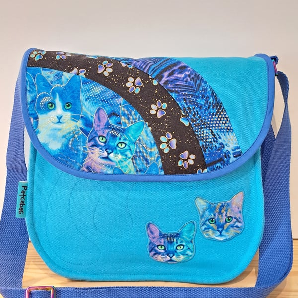 Handbag,Cats on sky blue 