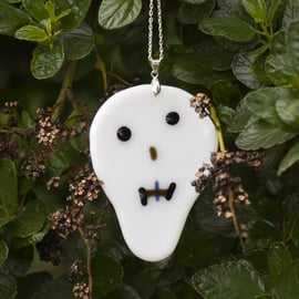 Hanging Skull - White Fused Glass - 6133