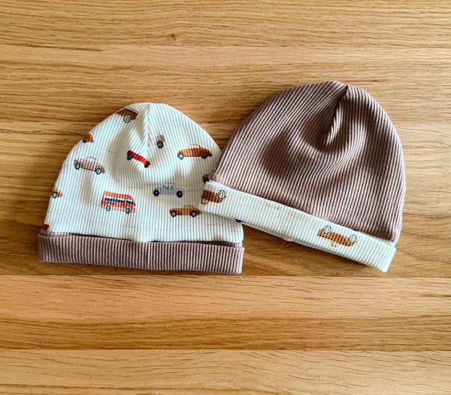 Newborn Baby Hats, Beanie hats. 2 PK. Ideal for the newborn baby 0-3mths - BE24