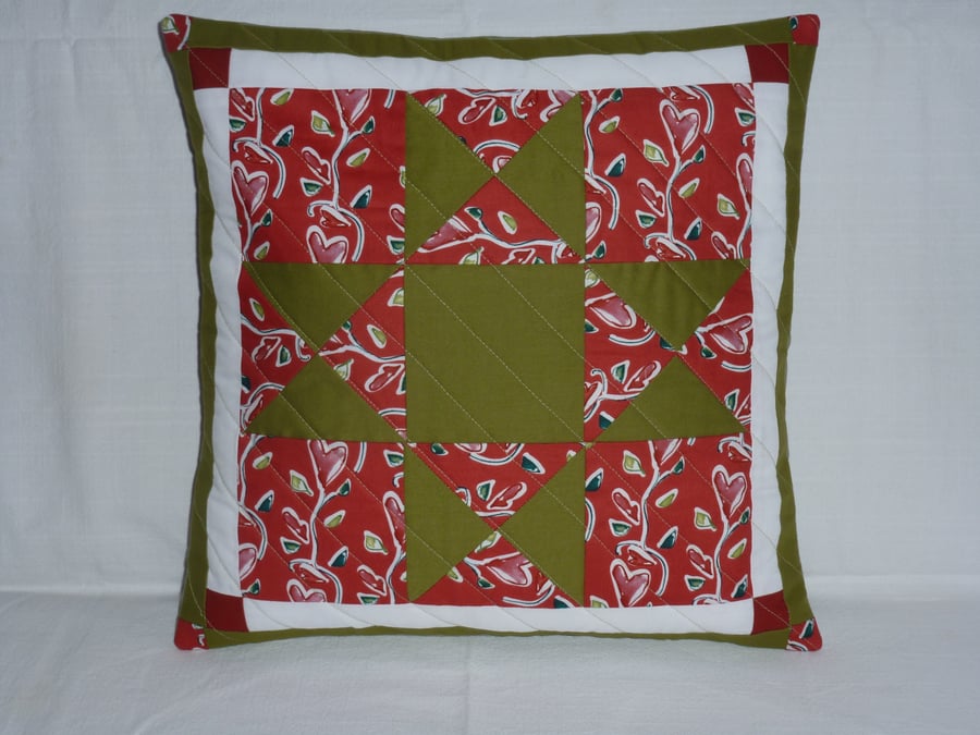 Green and Red Ohio Star Cushion