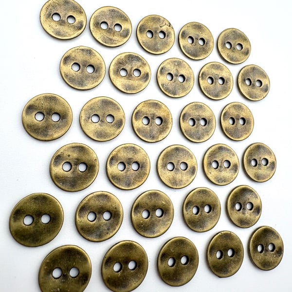 30 Metal Buttons, Old Gold Colour, Small 11mm Wide, Aged Finish, LARP, Cosplay