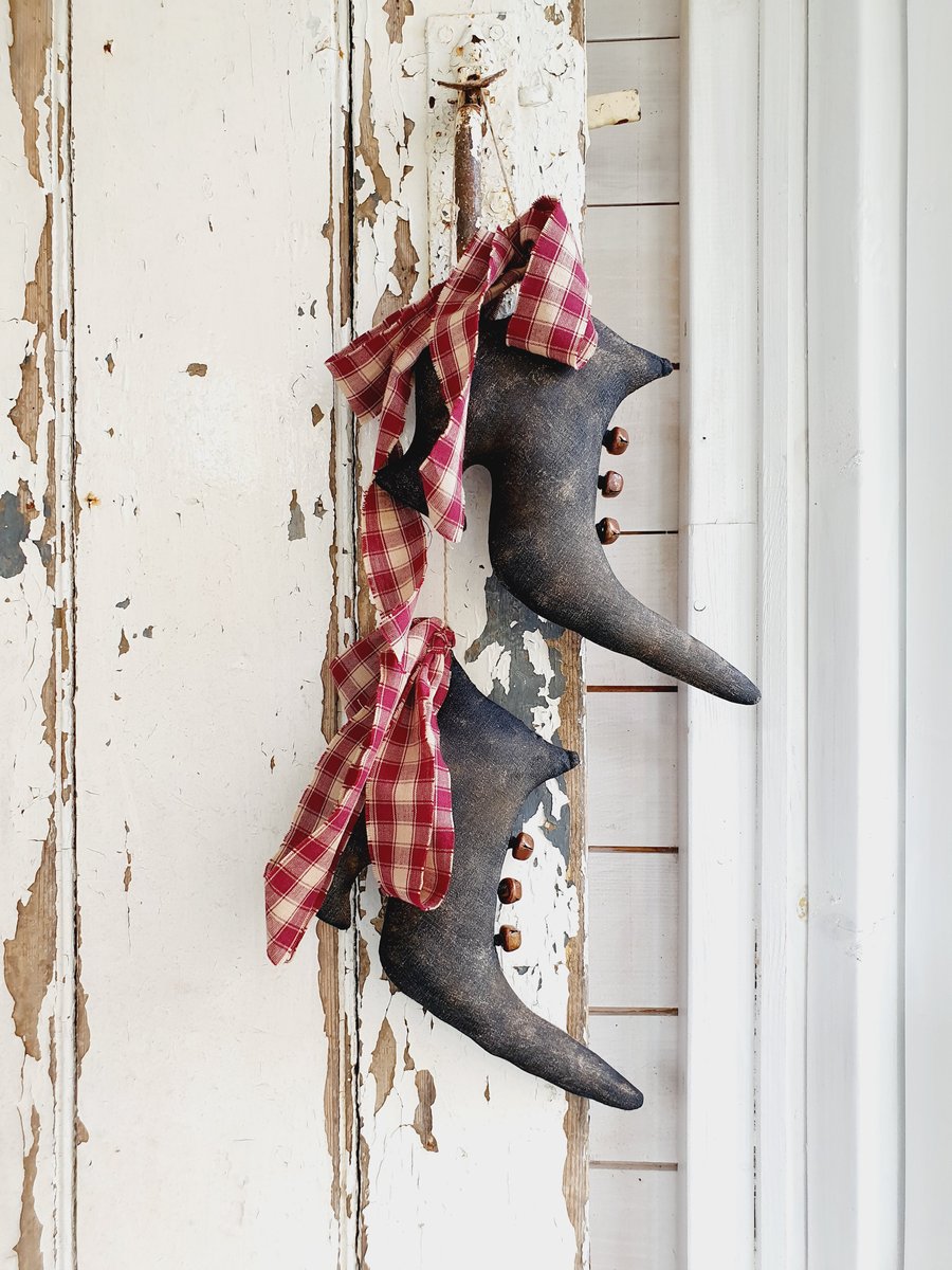 Large Primitive Witches Boots