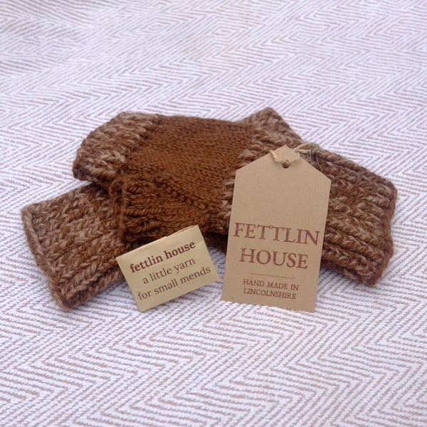 Earthmarl Mitts - shaped by warm earth tones