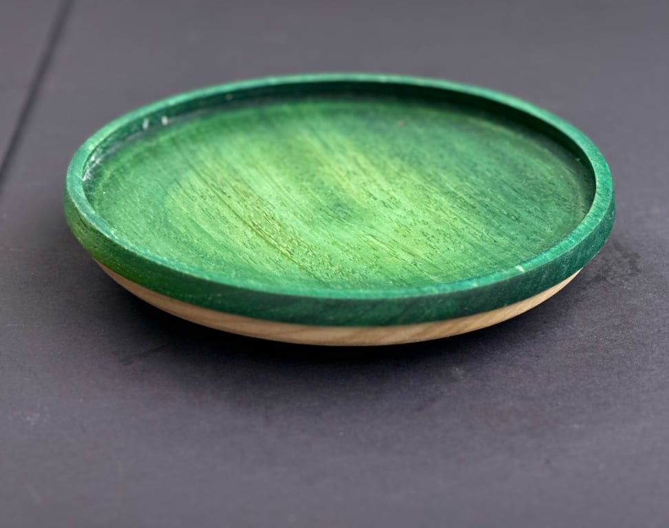 Small coloured boxwood platter