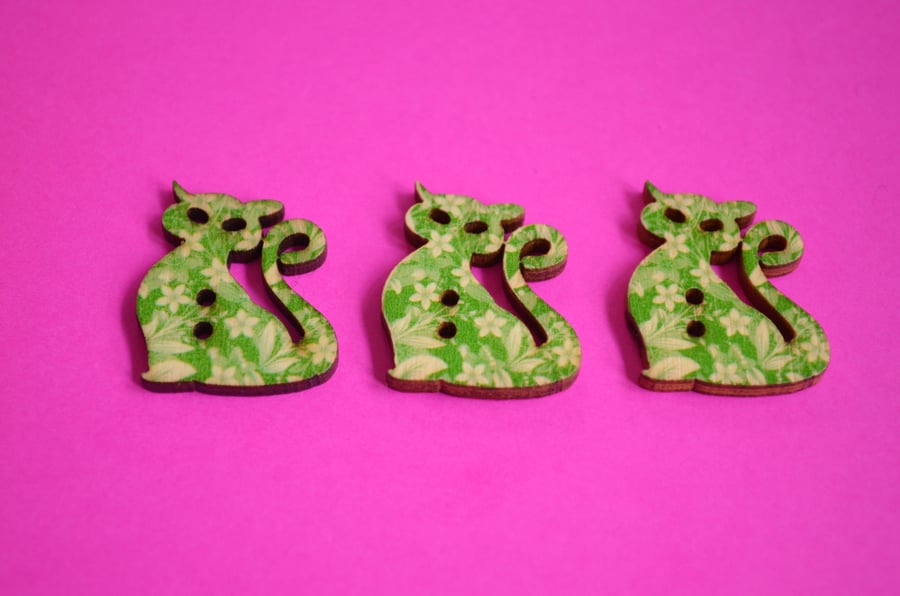 Wooden Cat Buttons Green 3pk 30x25mm Kitty Pussy Kitten (CT2)
