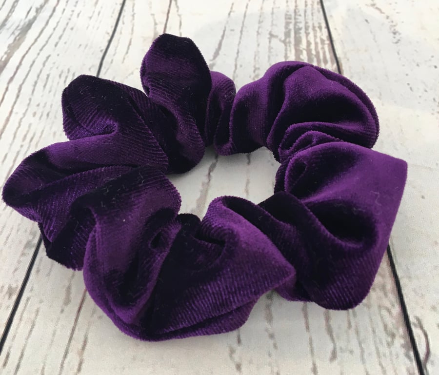 Velvet Hair Scrunchie 