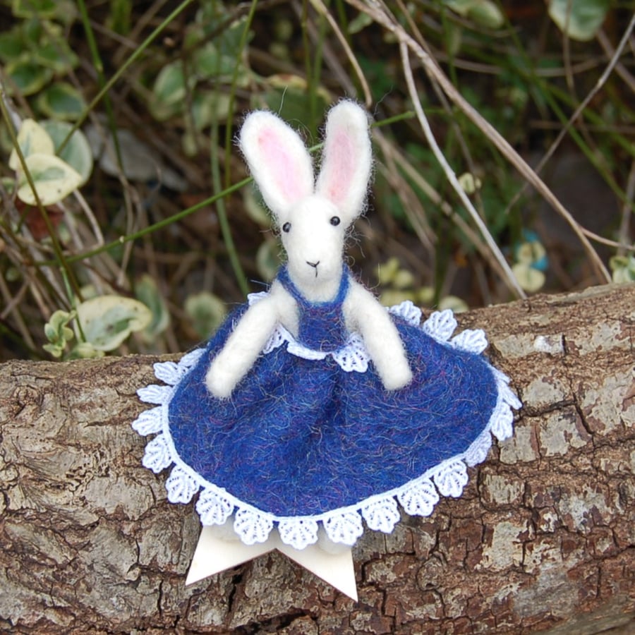 Needlefelt white rabbit wearing a dress, Easter decoration