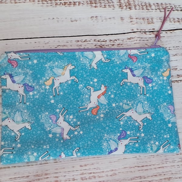 Unicorns and stars zip pouch