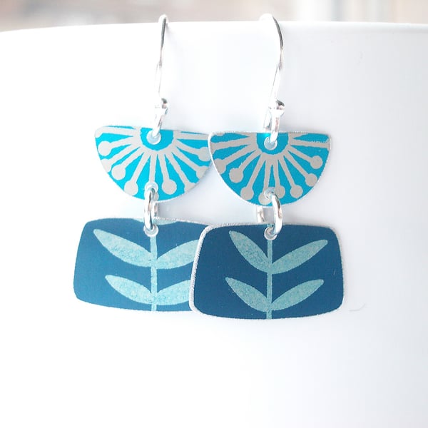 Flower earrings in turquoise and teal