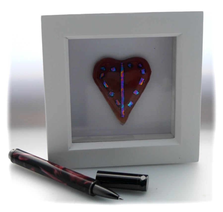 Mini Dichroic Heart in Box Frame Fused Glass Picture 001