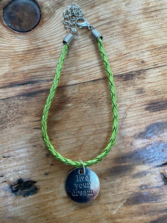 Live Your Dream Charm Bracelet (414)