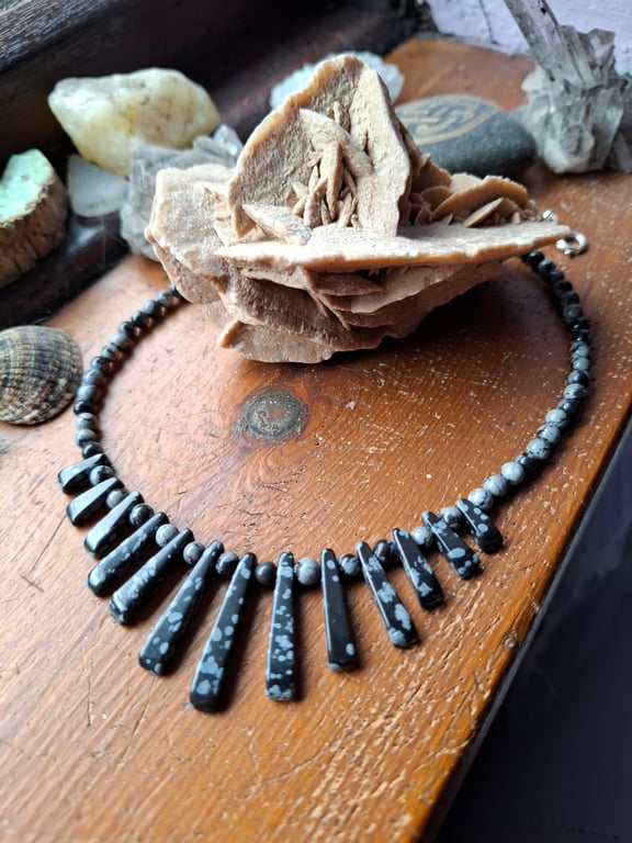 Snowflake Obsidian Layout Bar Necklace