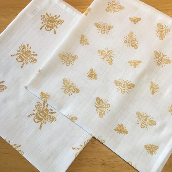 X2 Hand Block Printed Baby Muslin Squares - Bees (Yellow)