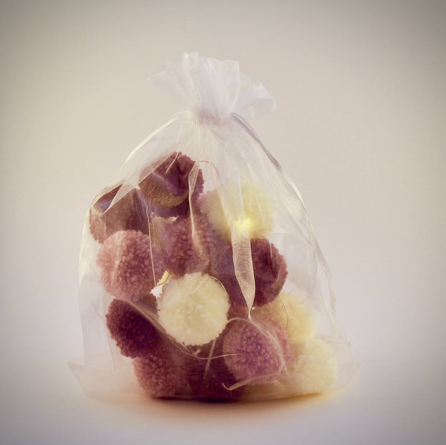 20 pom-pom LED fairy lights in Dark heather , light heather and cream.