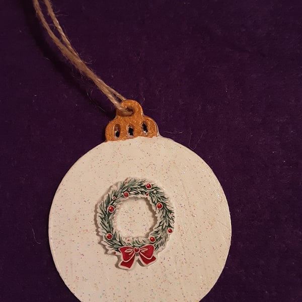 Wooden flat christmas bauble