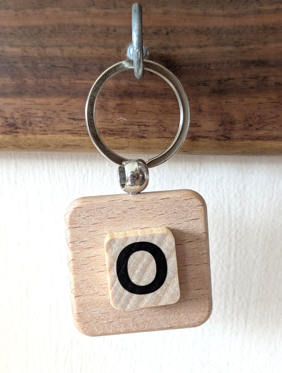 Alphabet letter tile wooden keyring - bagcharm - O