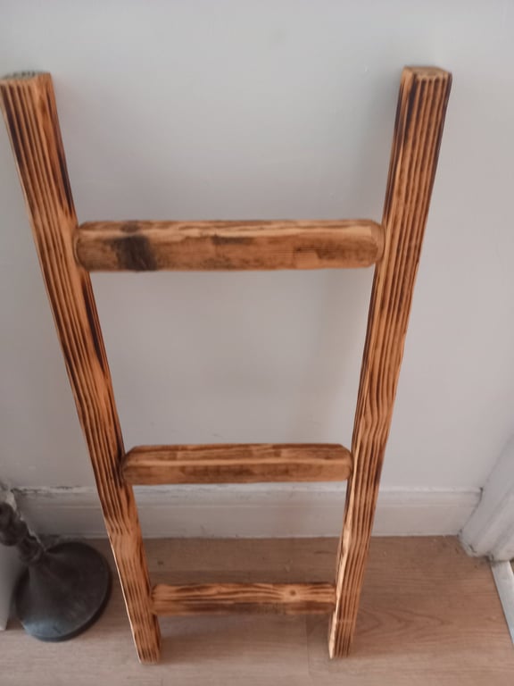 FARMHOUSE TOWEL ,BLANKET LADDER