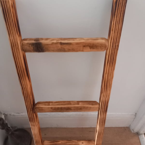 FARMHOUSE TOWEL ,BLANKET LADDER